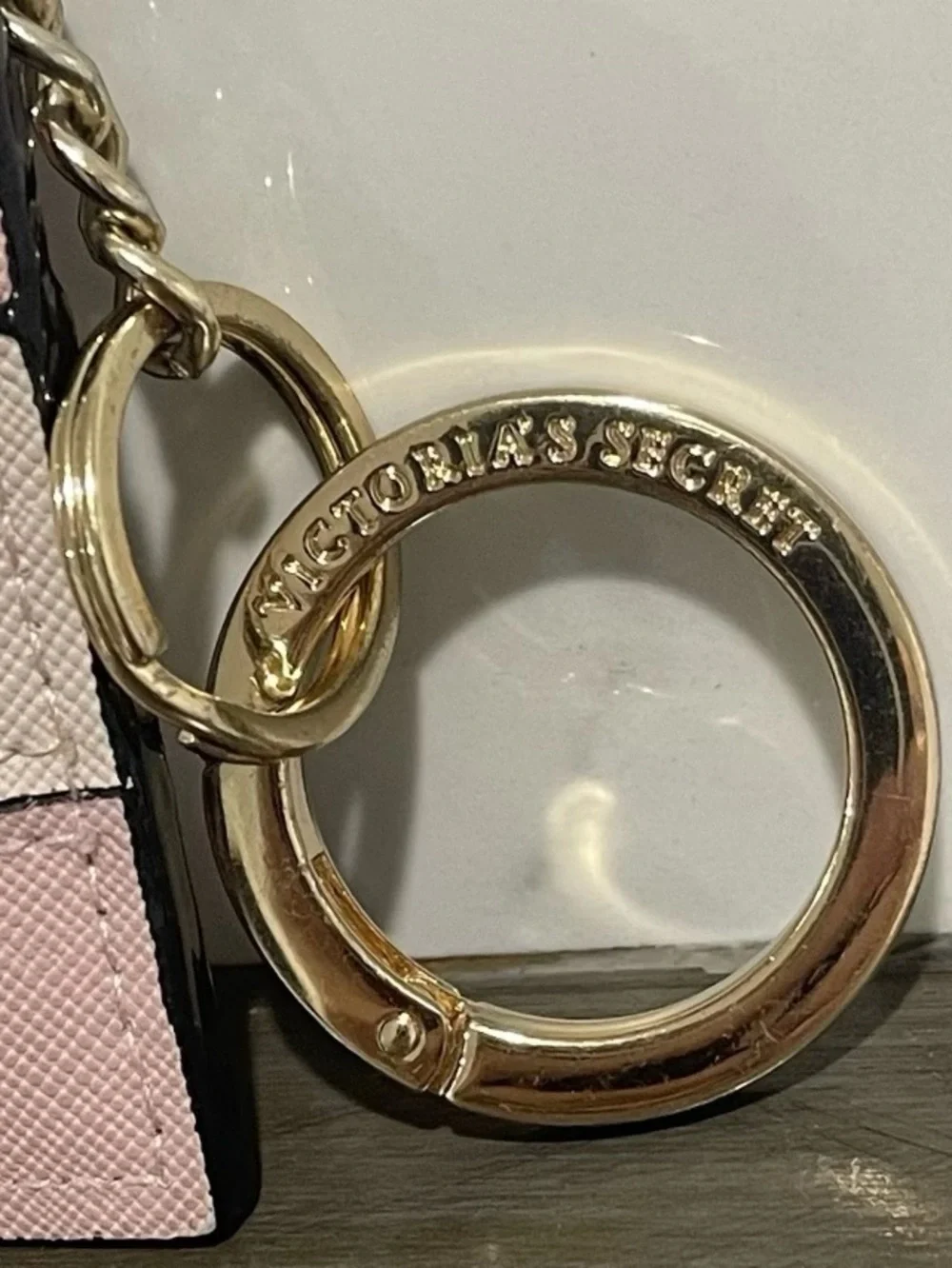 Victorias Secret used few